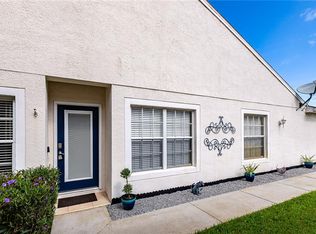 35226 Whispering Pines Dr, Zephyrhills, FL 33541