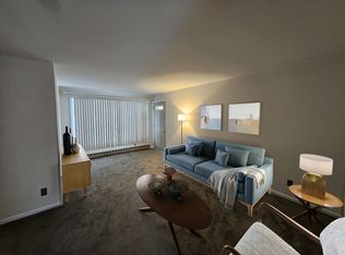 17 Brush Dr #B, New Fairfield, CT 06812