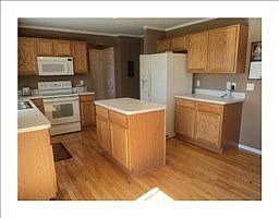 2nd image of 7424 Essex Dr