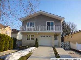 14 Ashland Ave E, Staten Island, NY 10312