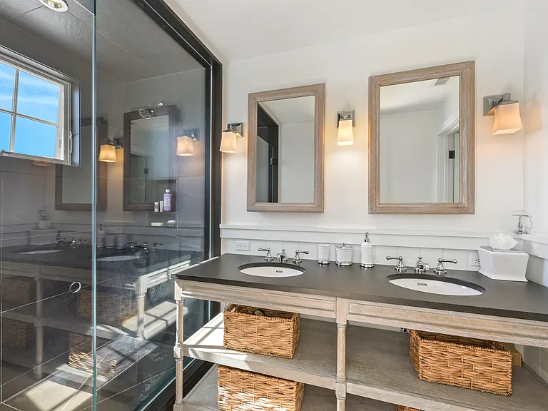 41 E Beach Dr — Photo 19