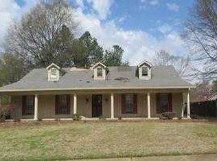 3355 Summerhill Dr, Bartlett, TN 38134