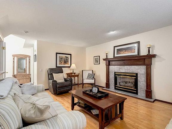 4th image of 83 S Gleneagles Close