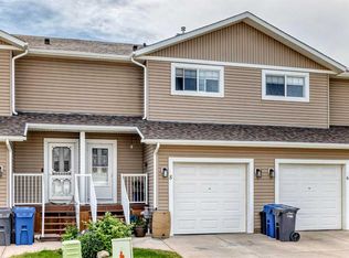 2002 E 22nd Ave #5, Bowden, AB T0M0K0