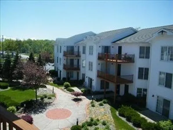 5753 Lake Rd E #531, Geneva, OH 44041