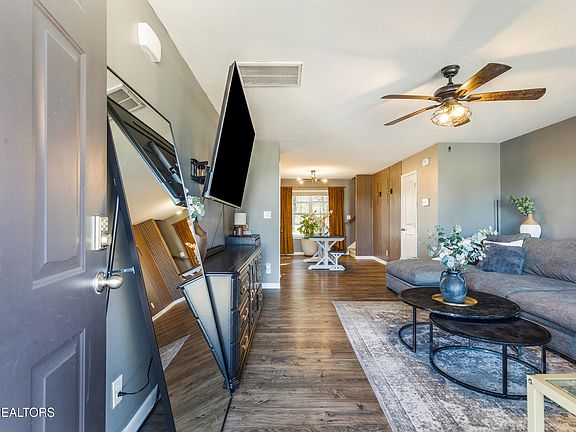 4th image of 7200 Ponds Inlet Ln