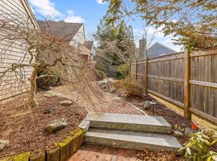 63 Kates Path, Yarmouth Port, MA 02675