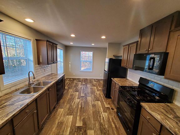 2nd image of 25 Bluebird Hill Dr #399