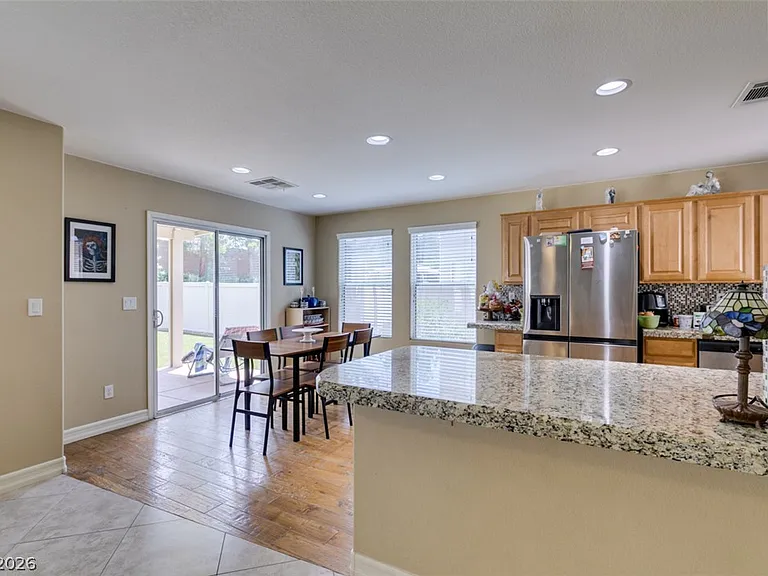 2619 Begonia Valley Ave — Photo 16