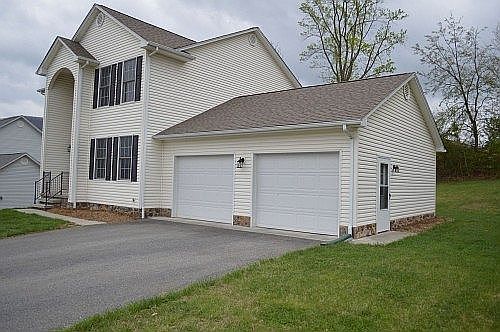 5th image of 1371 Crutchfield St