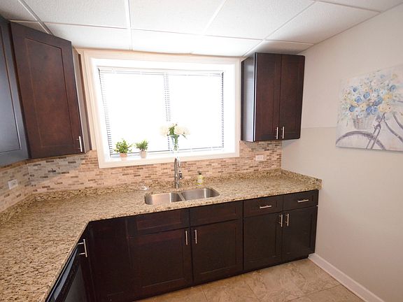 4th image of 5655 N Spaulding Ave #1A