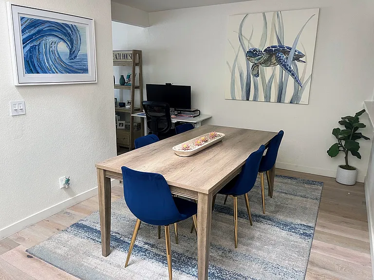 2051 Cliff Dr #18 — Photo 10