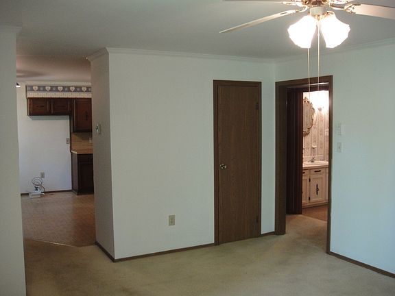 5th image of 1029 Old Abingdon Hwy