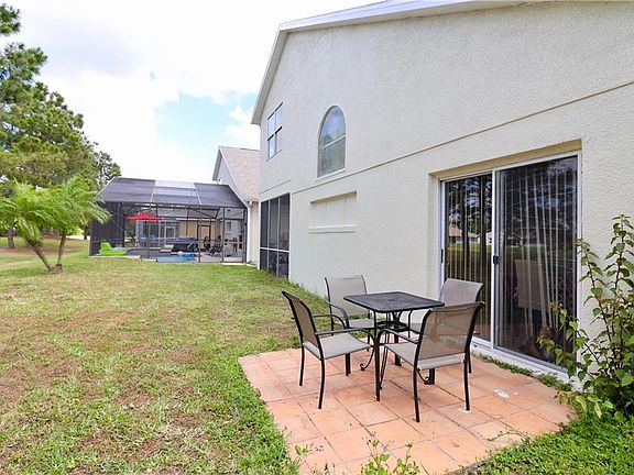 5th image of 173 Westmoreland Cir