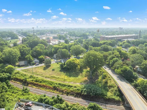 1 Bryant St, Greenville, SC 29611