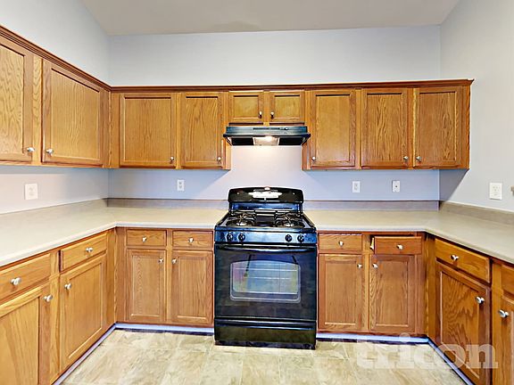 4th image of 9591 Poole Rd