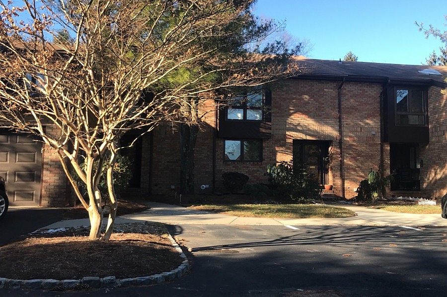 393 Willowbrook Dr, North Brunswick, NJ 08902 Zillow