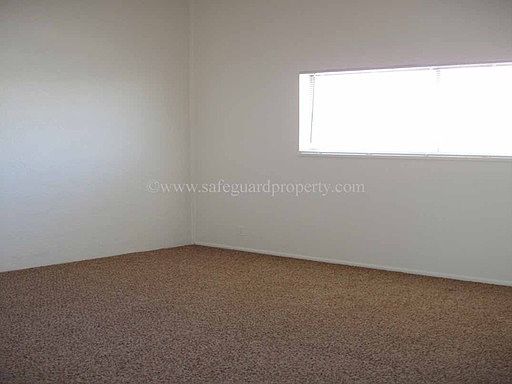3rd image of 1913 W Homestead Farms Ln