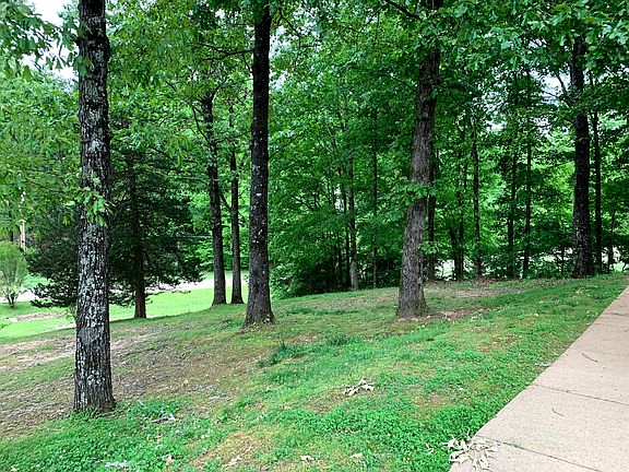 2nd image of 511 Deer Creek Dr