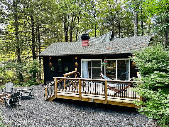 3rd image of 2705 Pocono Cir