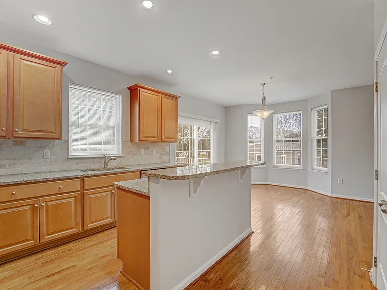 609 Tebbston Dr — Photo 36
