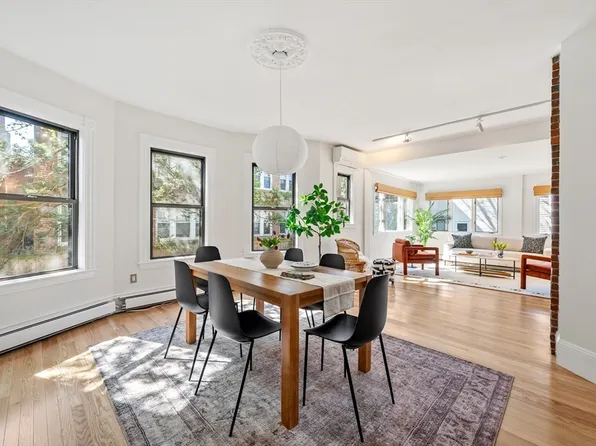 17 Gray St APT 4, Cambridge, MA 02138