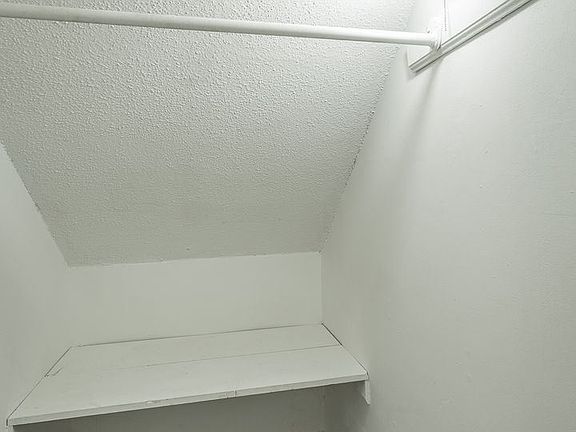 4th image of 4667 Cary Ln #4171