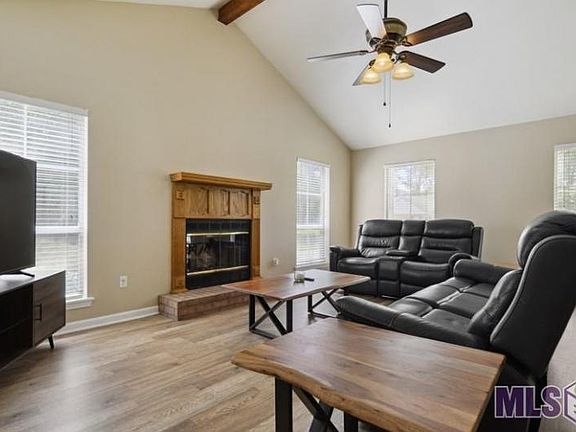 3rd image of 40368 Old Hickory Ave