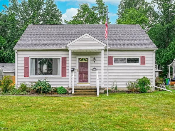 3720 Orchard St, Mogadore, OH 44260
