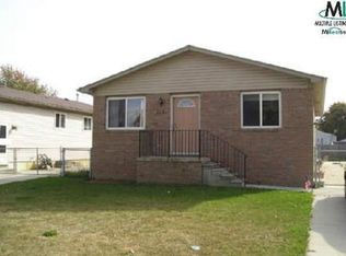 20230-14 Mile, Roseville, MI 48066