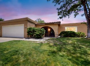 608 Green Valley Dr SE, Albuquerque, NM 87123