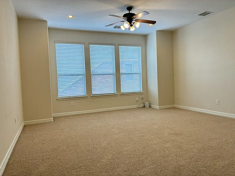 14207 Parable Ln — Photo 16