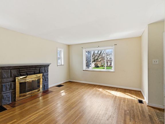 5th image of 7124 Sanoma Ave
