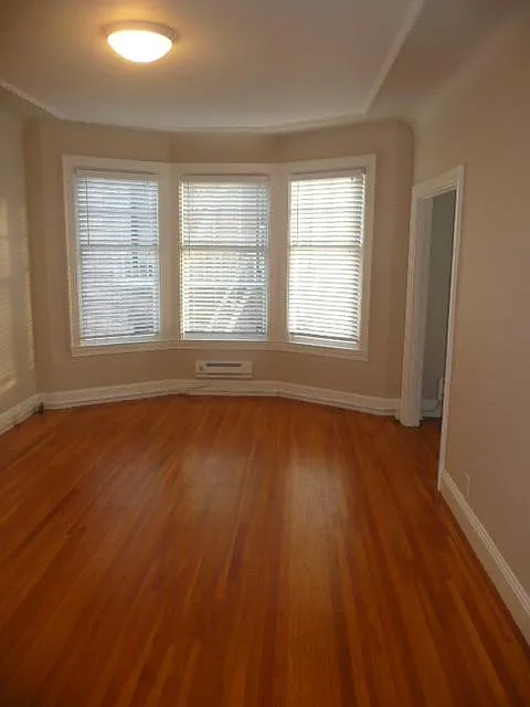 Studio, 450 sqft, $3,875 — Photo 4