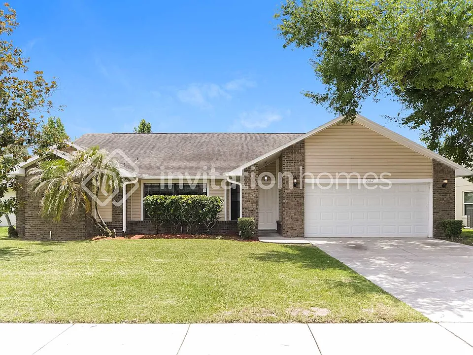 2442 Sweetwater Blvd