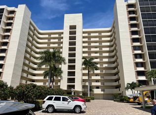 15 Bluebill Ave APT 801, Naples, FL 34108