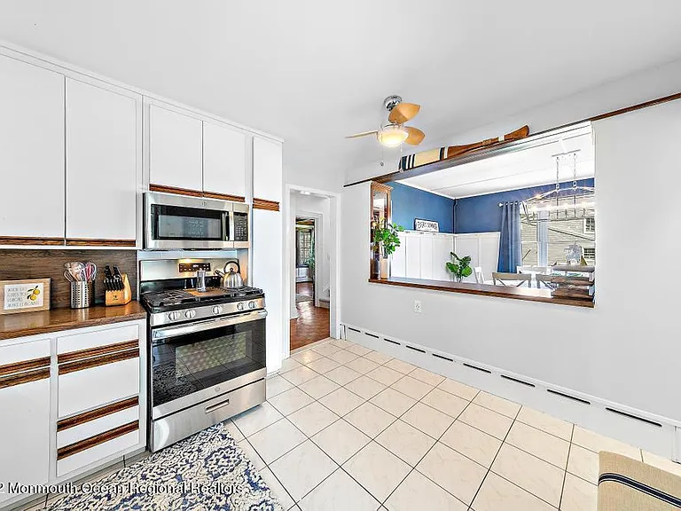 27 Shrewsbury Dr — Photo 12