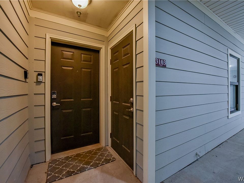 1st image of 3218 Veterans Memorial Pkwy APT 3103