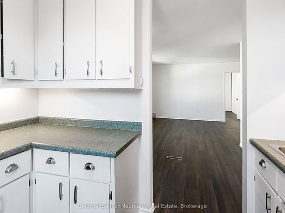 5th image of 56 Yarmouth St #A