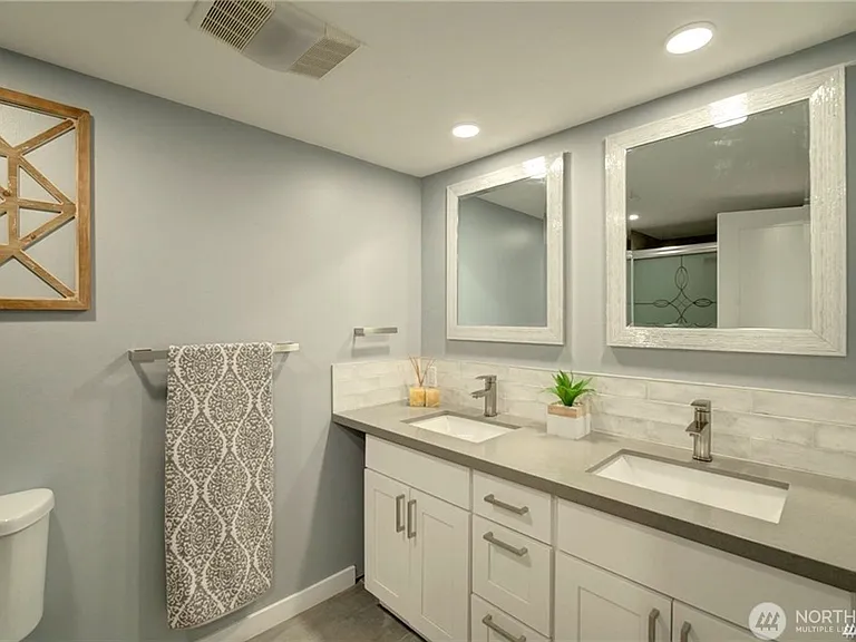 10457 8th Ave SW #A — Photo 8