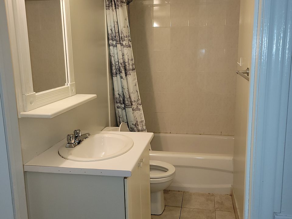 1st image of 16 Golfdale Rd #B1
