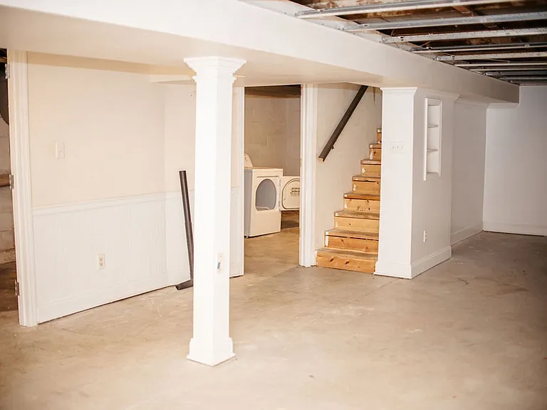 436 N Prince St — Photo 24