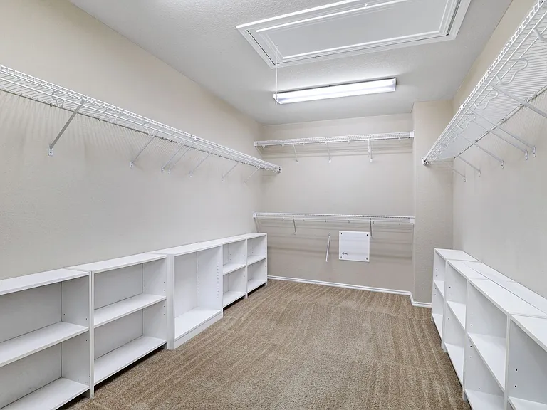 9610 Discovery Dr — Photo 23