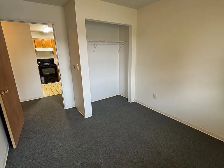90 E Gridley Ave — Photo 64