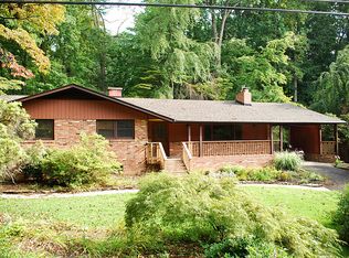 6400 Waterway Dr, Falls Church, VA 22044