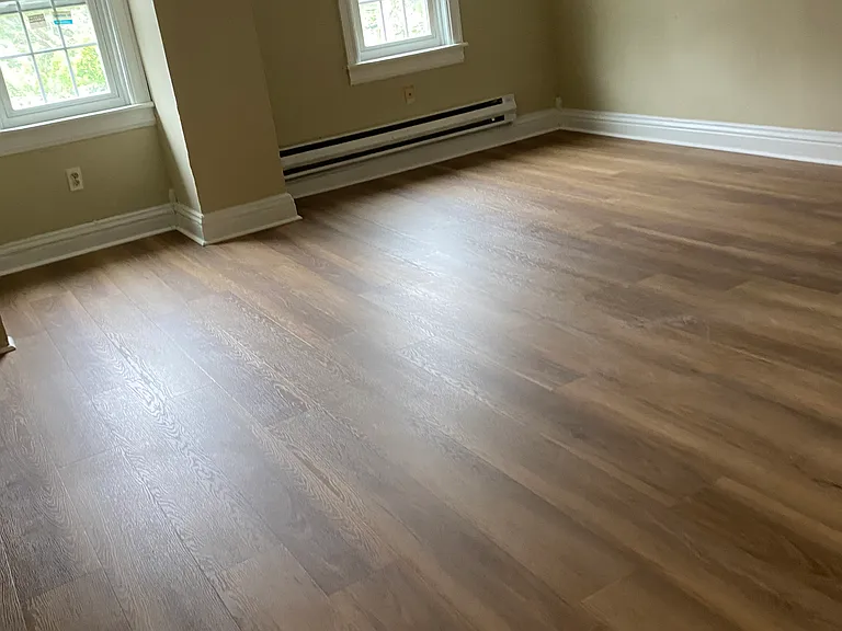 1435 W Linden St — Photo 5