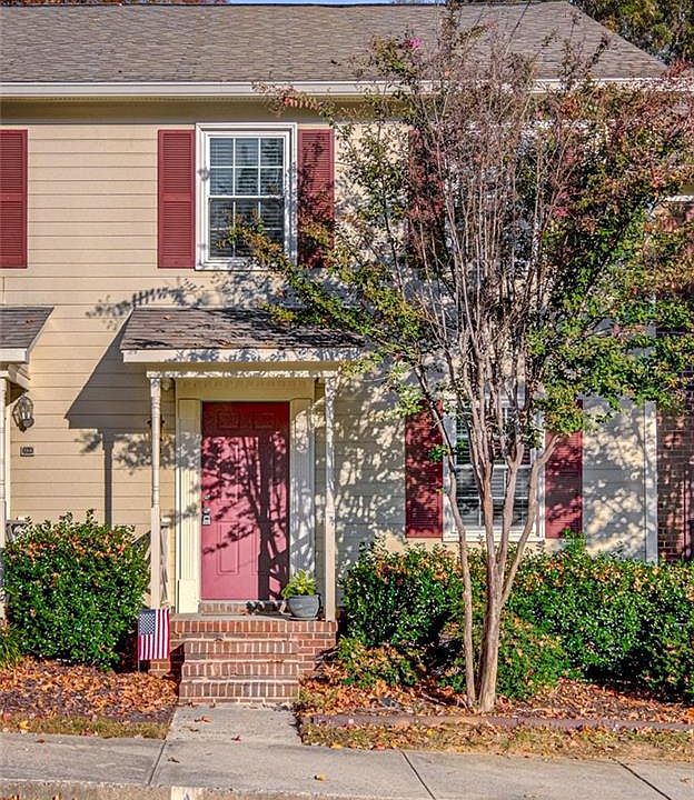 1st image of 23B Park Village Ln