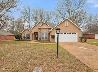 210 Southwind Dr, Richland, MS 39218