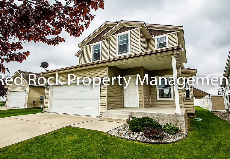 7527 N Carrington Ln — Photo 1
