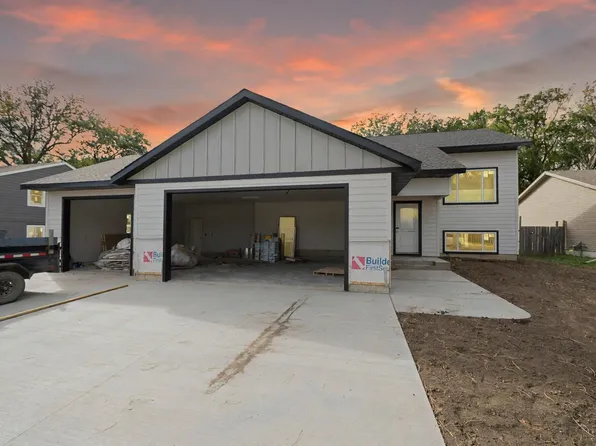 403 N Vandemark Ave, Hartford, SD 57033